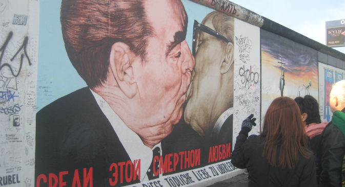 Leonid Brezhnev e Erich Honecker